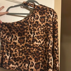 SHEIN One Sleeve Cheetah Print Top 3XL